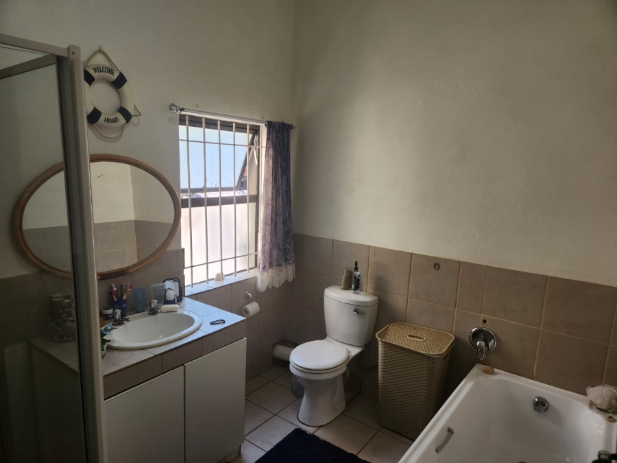 4 Bedroom Property for Sale in Primrose East Gauteng