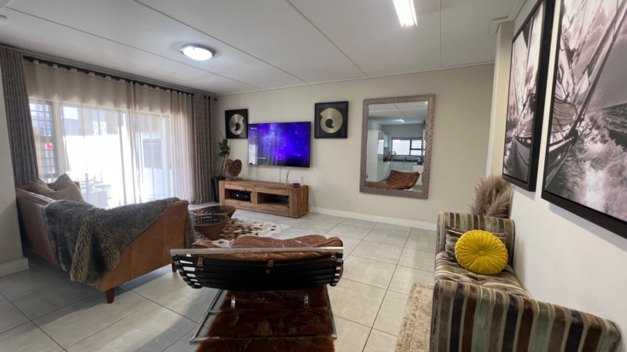 3 Bedroom Property for Sale in The Polofields Gauteng