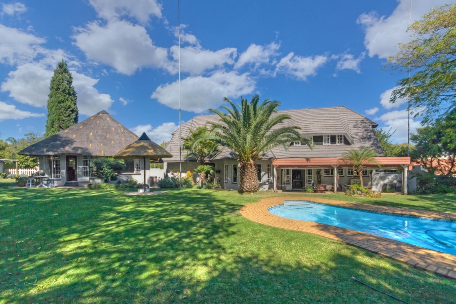 5 Bedroom Property for Sale in Sunninghill Gauteng