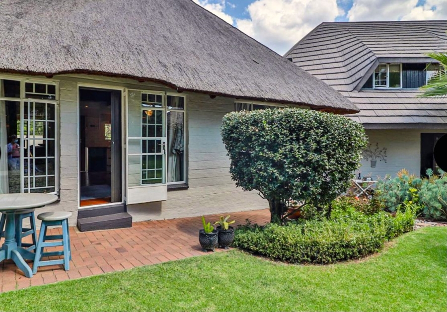 5 Bedroom Property for Sale in Sunninghill Gauteng