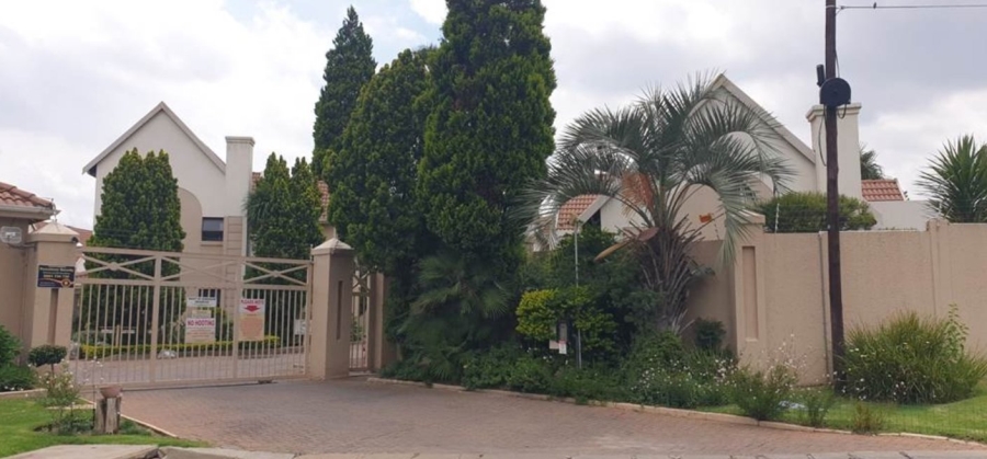 2 Bedroom Property for Sale in Bramley Gauteng