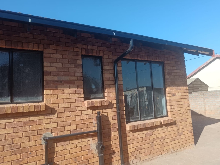 2 Bedroom Property for Sale in Soshanguve WW Gauteng