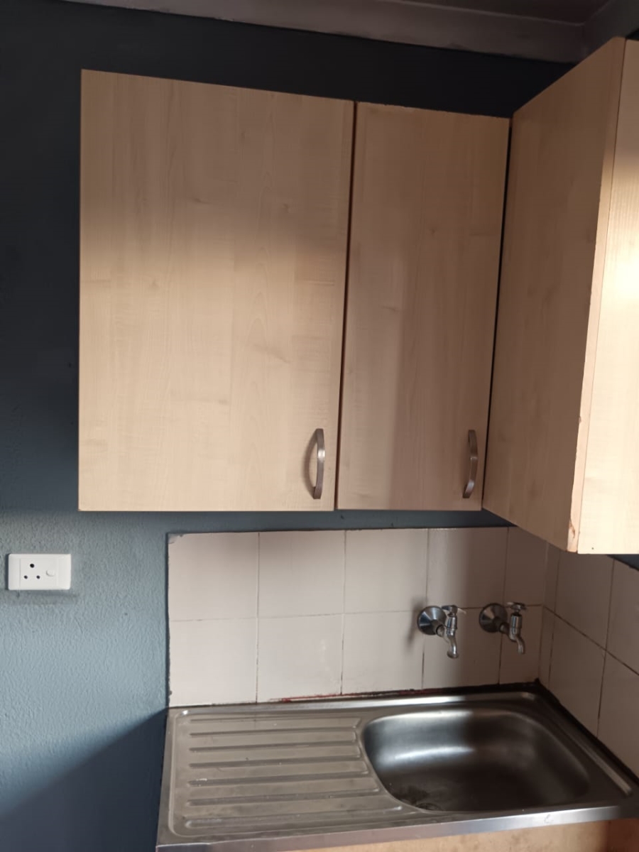 2 Bedroom Property for Sale in Soshanguve WW Gauteng