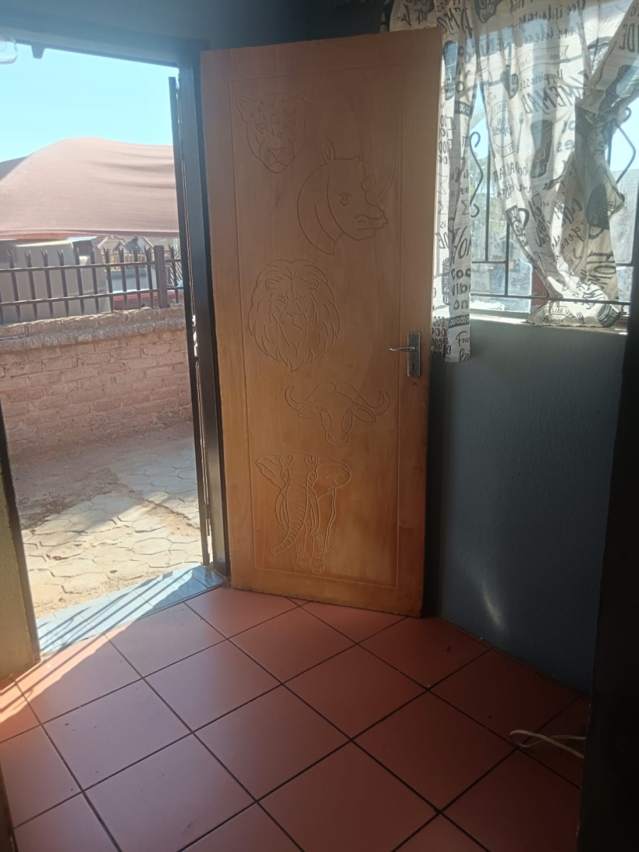 2 Bedroom Property for Sale in Soshanguve WW Gauteng