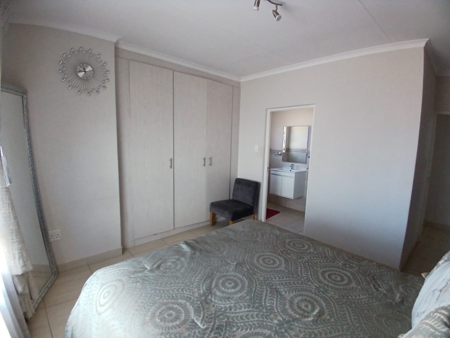 3 Bedroom Property for Sale in Roseacre Gauteng