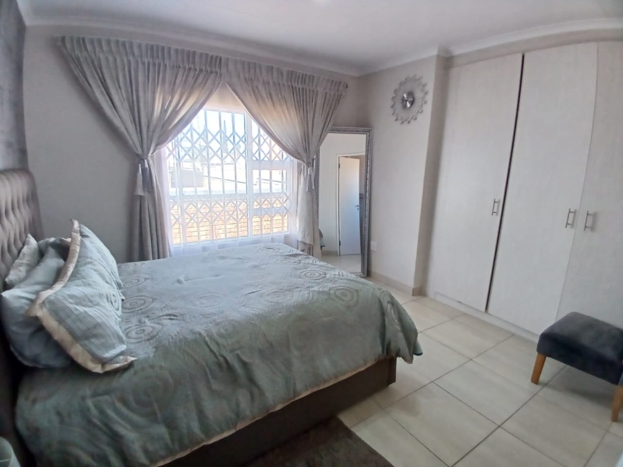 3 Bedroom Property for Sale in Roseacre Gauteng