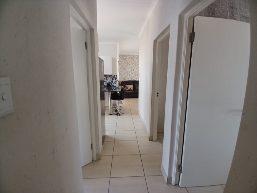 3 Bedroom Property for Sale in Roseacre Gauteng