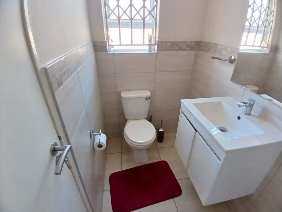 3 Bedroom Property for Sale in Roseacre Gauteng