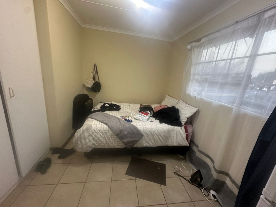 2 Bedroom Property for Sale in Die Hoewes Gauteng