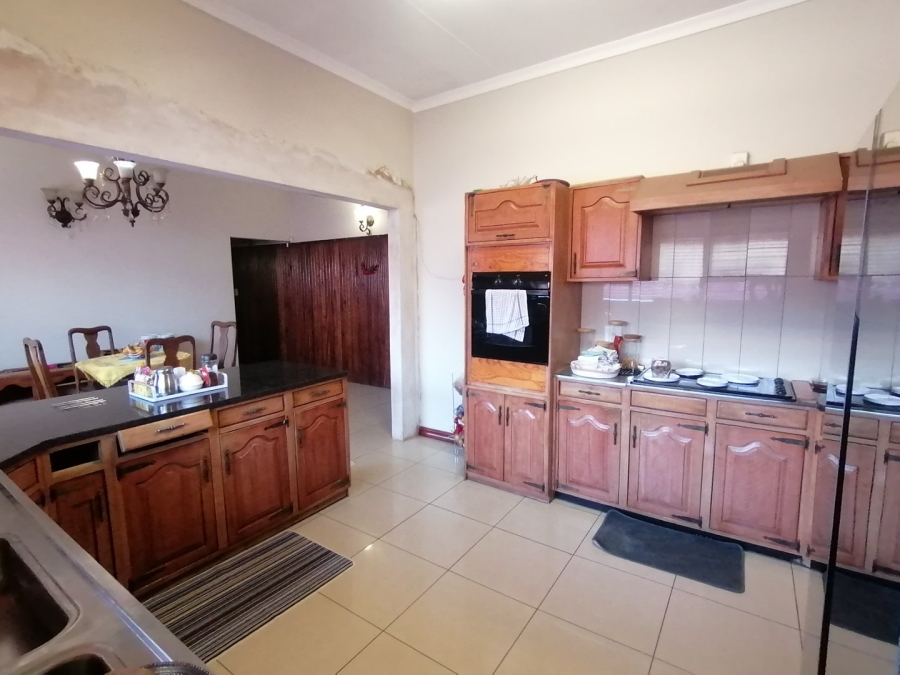 4 Bedroom Property for Sale in Parktown Estate Gauteng