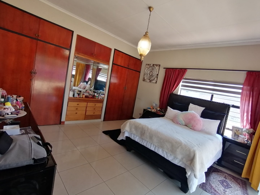 4 Bedroom Property for Sale in Parktown Estate Gauteng