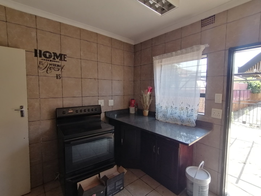 4 Bedroom Property for Sale in Parktown Estate Gauteng