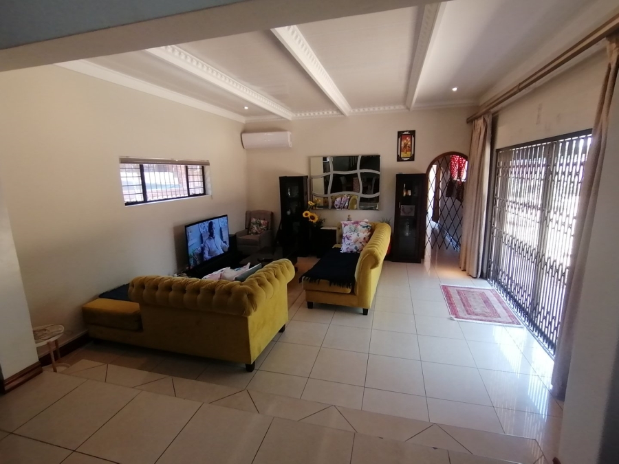 4 Bedroom Property for Sale in Parktown Estate Gauteng