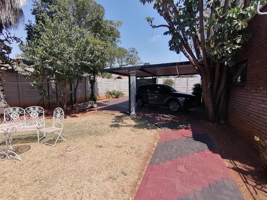 4 Bedroom Property for Sale in Parktown Estate Gauteng