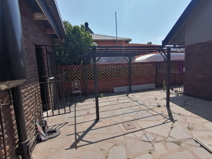 4 Bedroom Property for Sale in Parktown Estate Gauteng