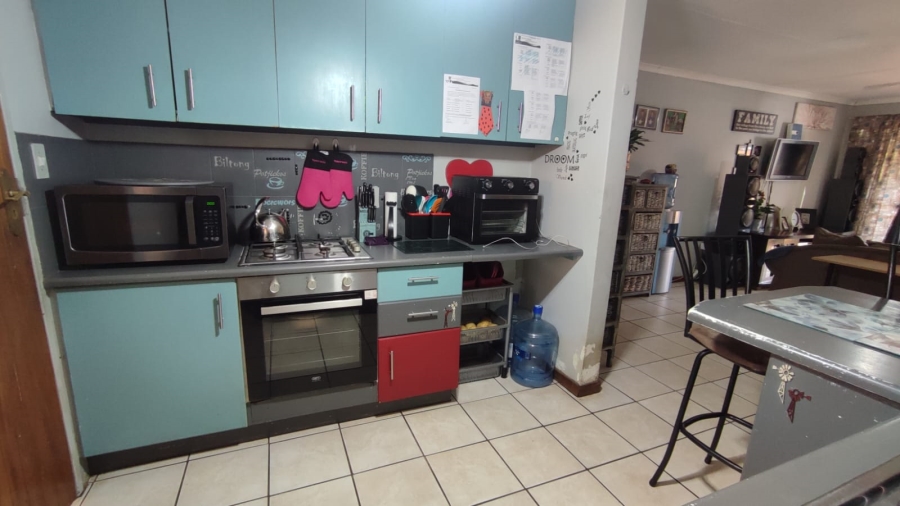 2 Bedroom Property for Sale in Wierda Park Gauteng