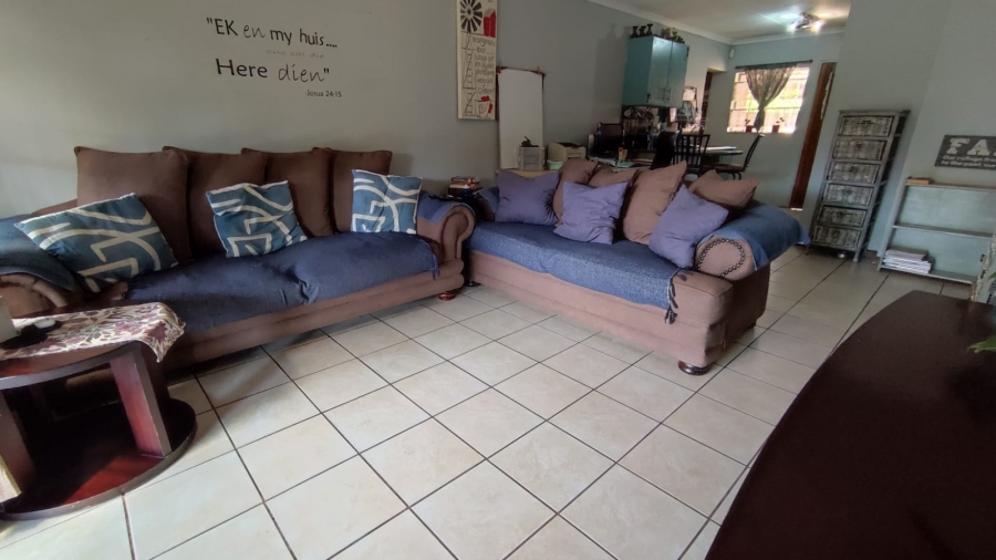 2 Bedroom Property for Sale in Wierda Park Gauteng