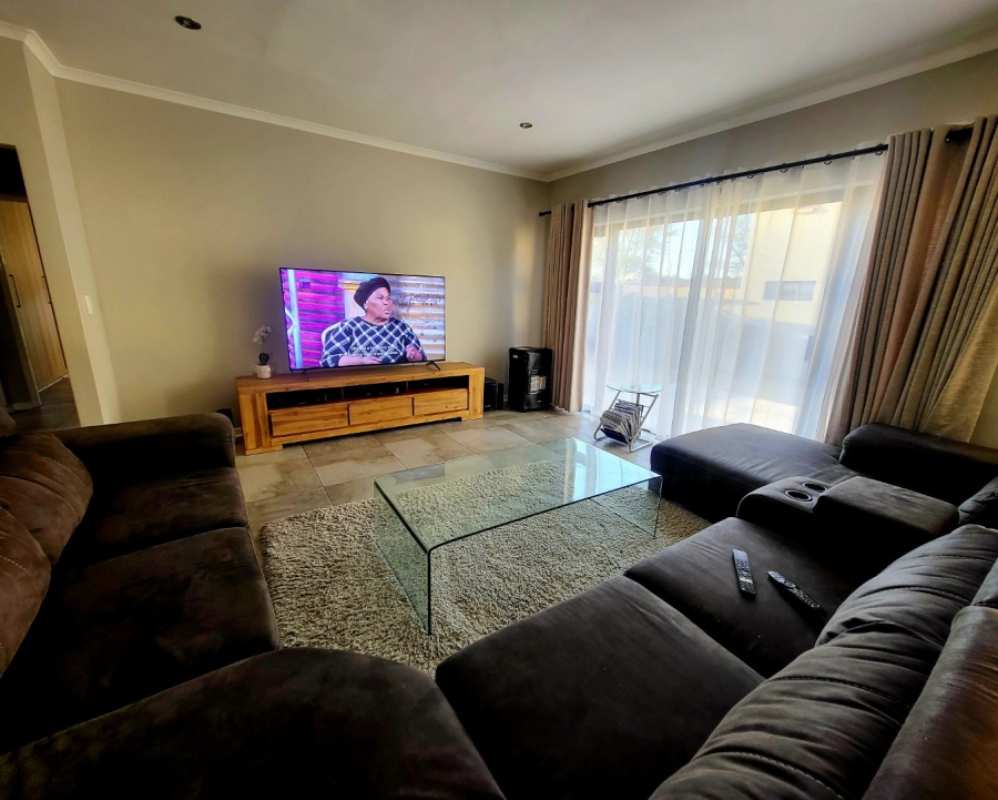 3 Bedroom Property for Sale in Noordwyk Gauteng