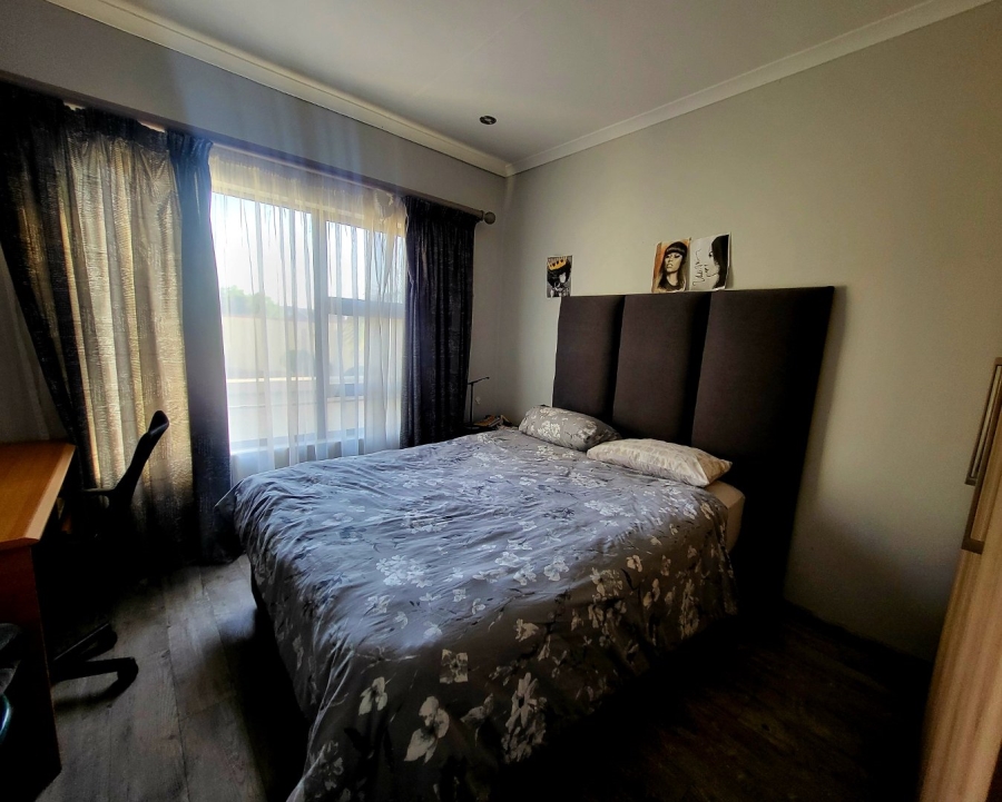 3 Bedroom Property for Sale in Noordwyk Gauteng