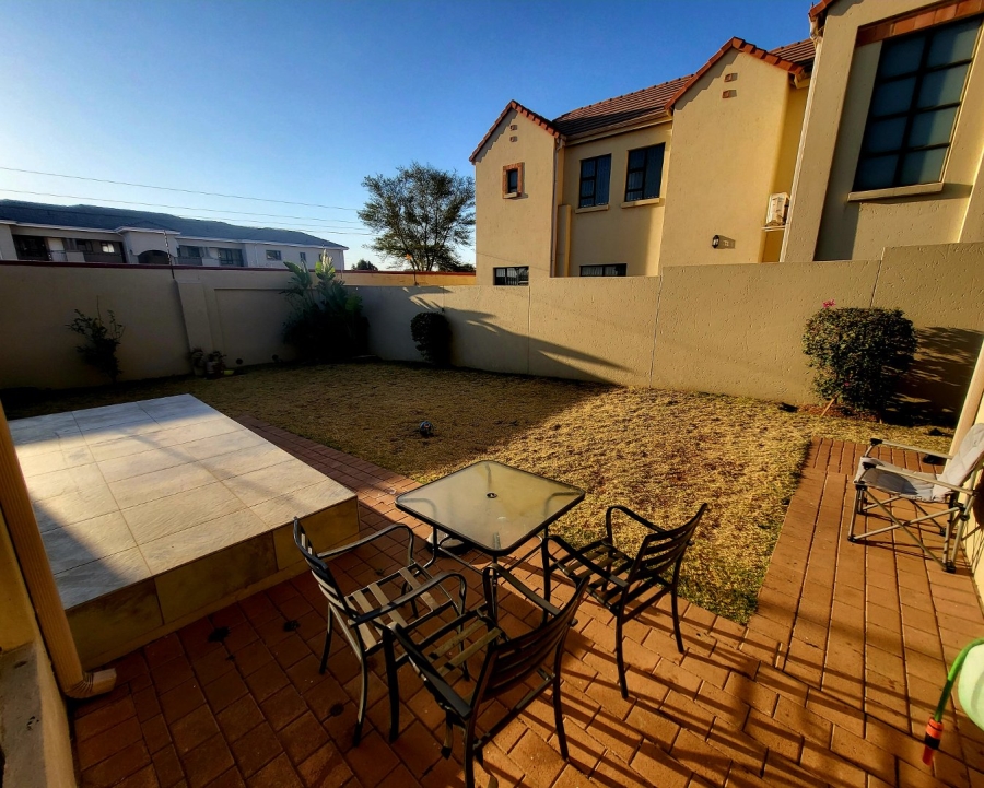 3 Bedroom Property for Sale in Noordwyk Gauteng