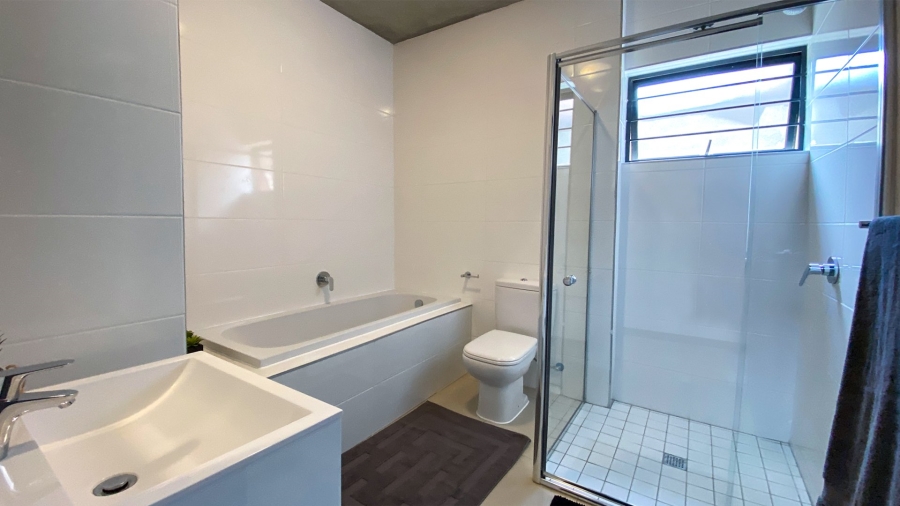 To Let 4 Bedroom Property for Rent in Crowthorne AH Gauteng