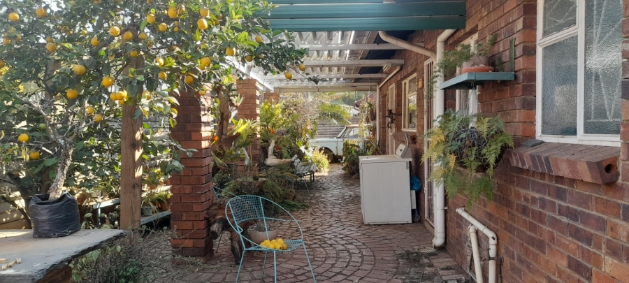 2 Bedroom Property for Sale in Pretoria North Gauteng