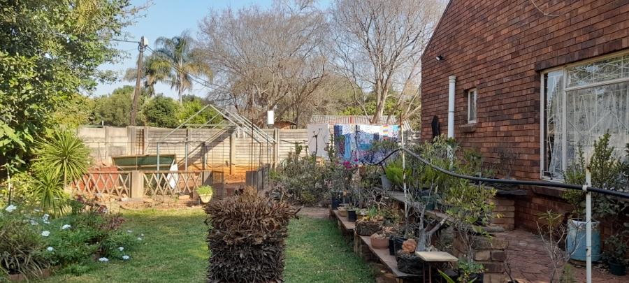 2 Bedroom Property for Sale in Pretoria North Gauteng