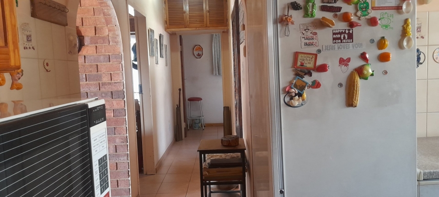 2 Bedroom Property for Sale in Pretoria North Gauteng