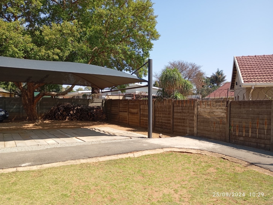 1 Bedroom Property for Sale in Bonaero Park Gauteng