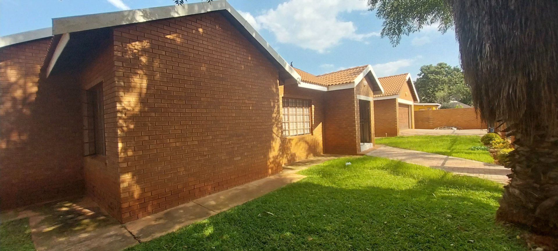 4 Bedroom Property for Sale in The Orchards Gauteng