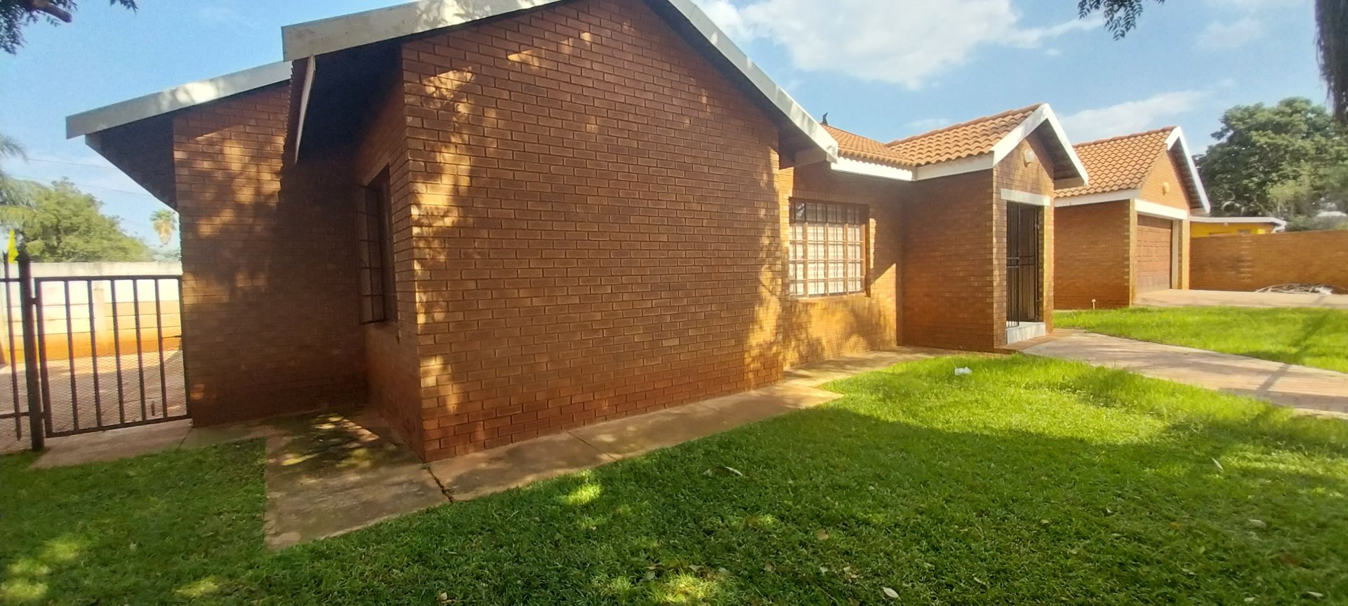 4 Bedroom Property for Sale in The Orchards Gauteng