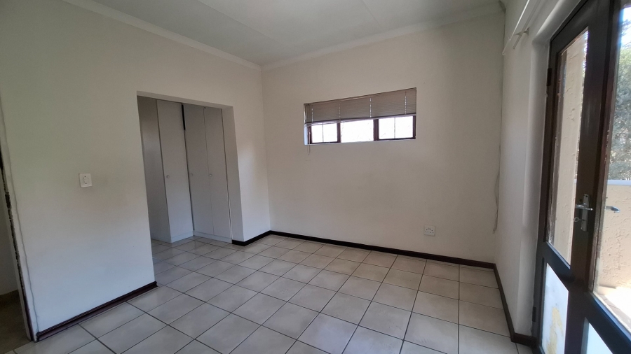 To Let 3 Bedroom Property for Rent in Bassonia Gauteng