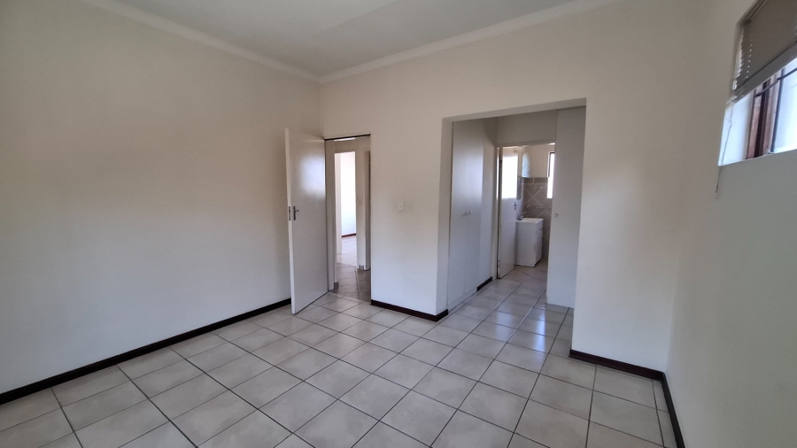 To Let 3 Bedroom Property for Rent in Bassonia Gauteng