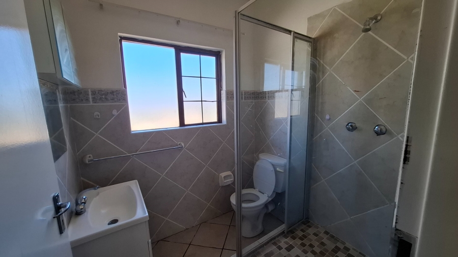 To Let 3 Bedroom Property for Rent in Bassonia Gauteng