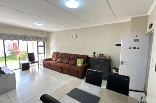 3 Bedroom Property for Sale in Oakdene Gauteng