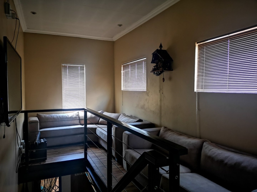 3 Bedroom Property for Sale in Casseldale Gauteng