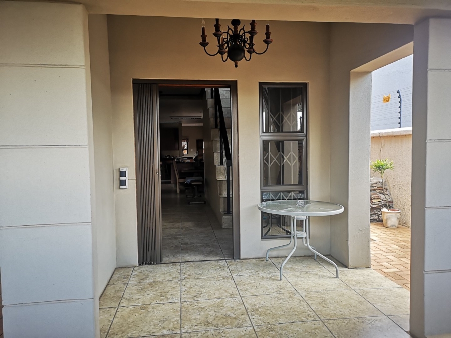 3 Bedroom Property for Sale in Casseldale Gauteng