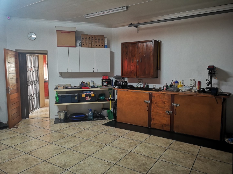 3 Bedroom Property for Sale in Casseldale Gauteng