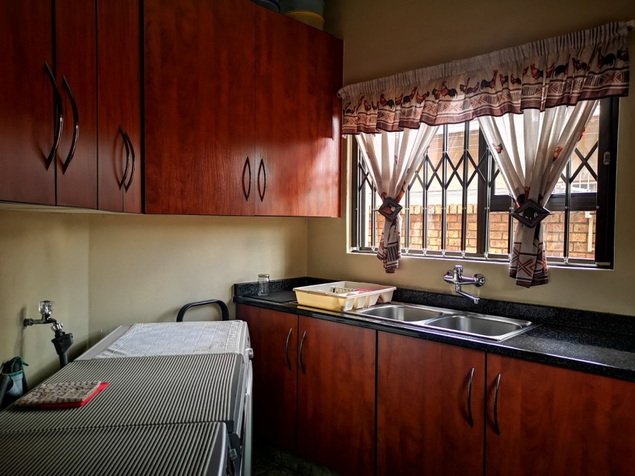 3 Bedroom Property for Sale in Casseldale Gauteng