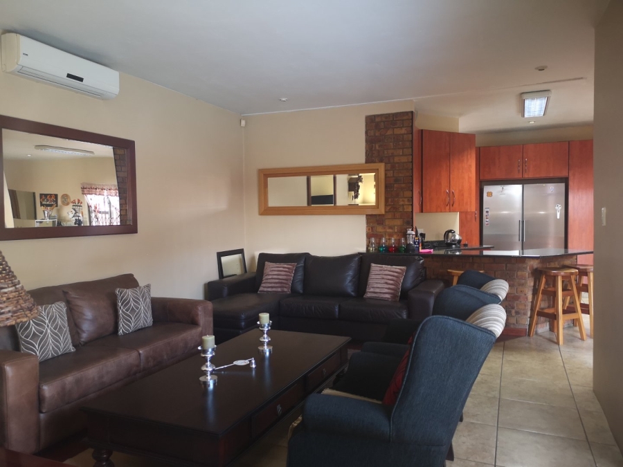 3 Bedroom Property for Sale in Casseldale Gauteng