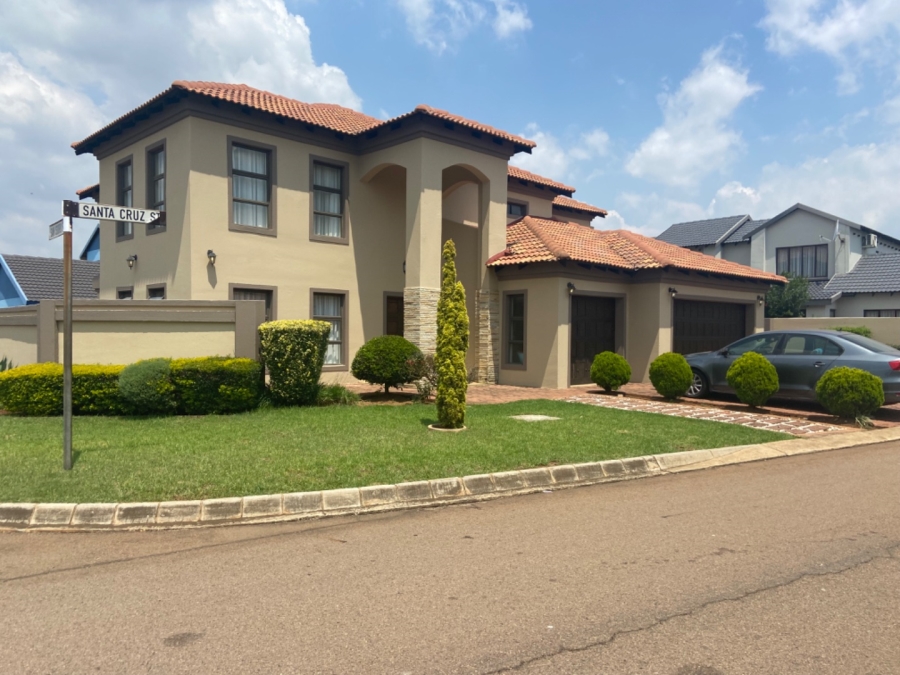 5 Bedroom Property for Sale in Silver Wood Estate Gauteng