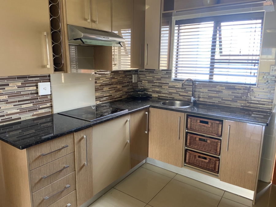 5 Bedroom Property for Sale in Silver Wood Estate Gauteng