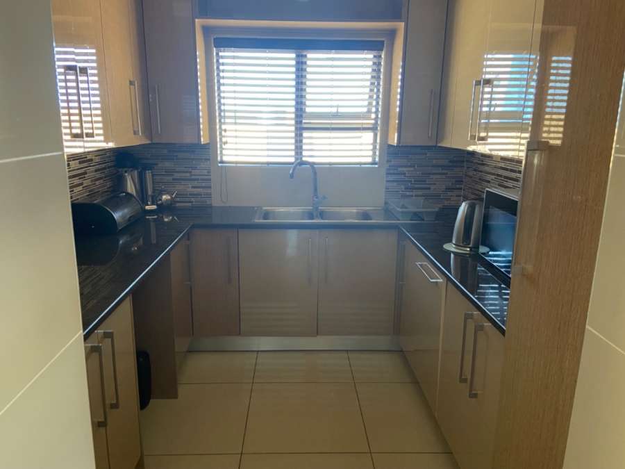 5 Bedroom Property for Sale in Silver Wood Estate Gauteng