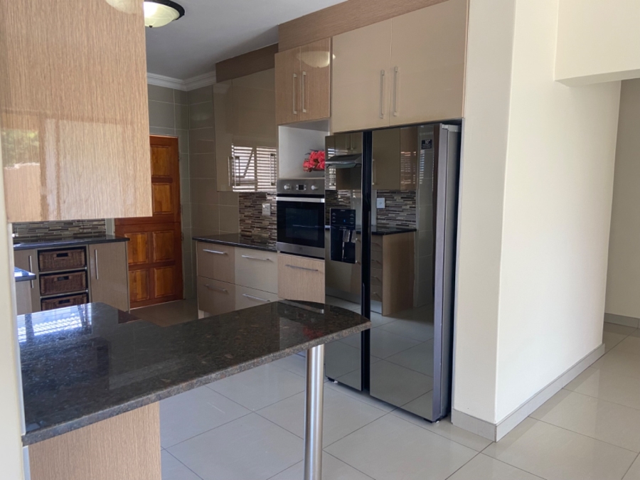 5 Bedroom Property for Sale in Silver Wood Estate Gauteng