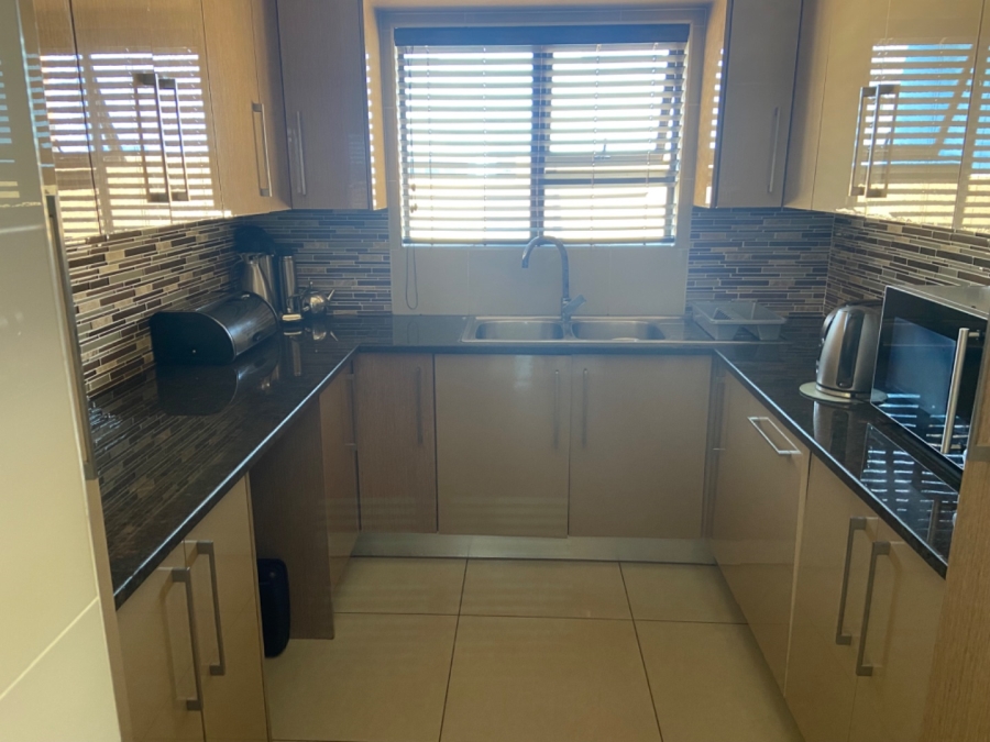 5 Bedroom Property for Sale in Silver Wood Estate Gauteng