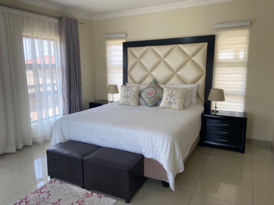 5 Bedroom Property for Sale in Silver Wood Estate Gauteng