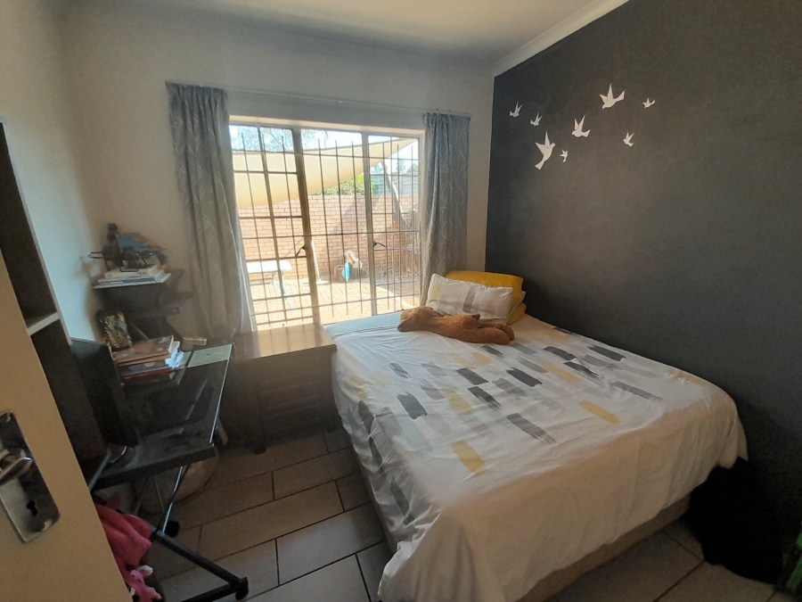 2 Bedroom Property for Sale in Zwartkop Gauteng