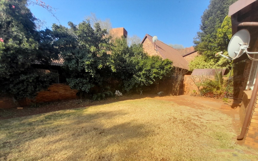 2 Bedroom Property for Sale in Zwartkop Gauteng