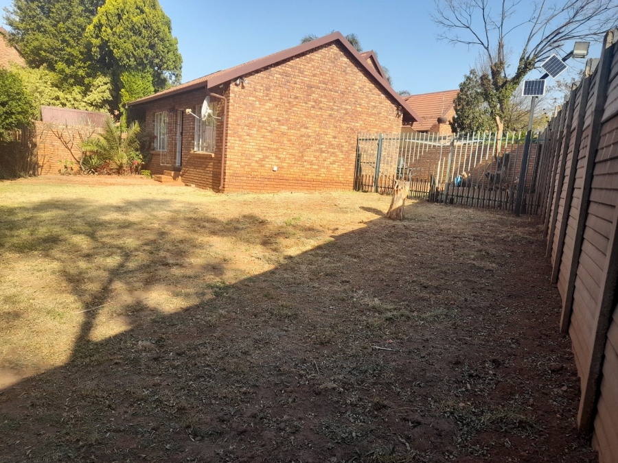 2 Bedroom Property for Sale in Zwartkop Gauteng