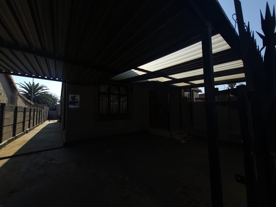 3 Bedroom Property for Sale in Roodepoort North Gauteng